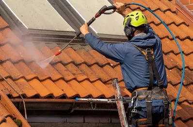 Démoussage et hydrofuge de toiture à Marainviller